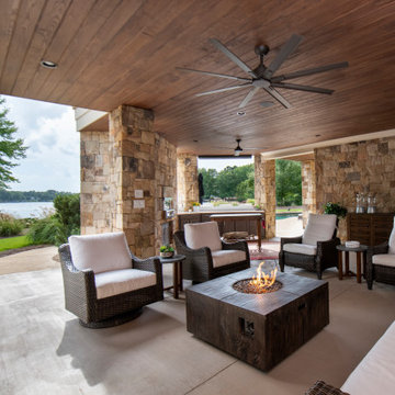 Lake Oconee Outdoor Grill Area