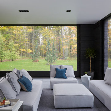 Outdoor Living (Executive Power Screens)
