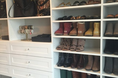Closet - transitional closet idea in Chicago