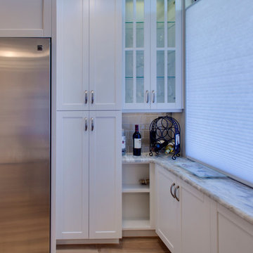 Maximizing space around an unmoveable window