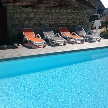 Aménagement autour d'une piscine