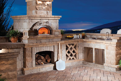 Example of a tuscan patio design in Chicago