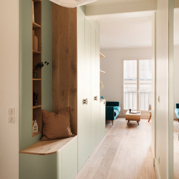 Rénovation colorée d’un appartement années 50