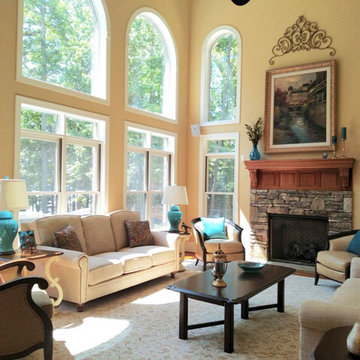 Lake View Teal and Cream Tuscan Family Room