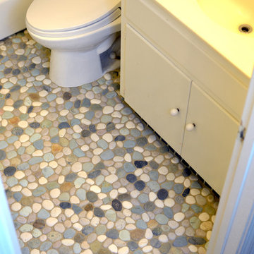 CLASSIC PEBBLE TILE GREEN, BLACK, TAN & WHITE