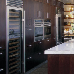 Sub-Zero Refrigerator and Freezer - Products