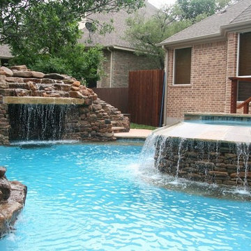 Freeform Pool - Spa - Water Slide