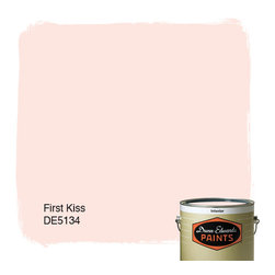 Dunn-Edwards Paints First Kiss DE5134 - Paint