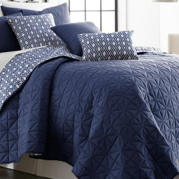 Reversible Coverlets and Quilts (Sets)