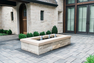 Design ideas for a french country landscaping in Milwaukee.
