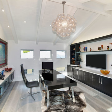 Beach Style Home Office