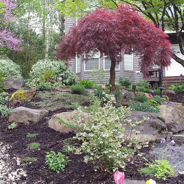 Hillside Strolling Garden
