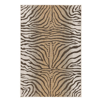 Liora Manne Carmel Zebra Indoor/Outdoor Rug Sand, 7'10"x9'10"