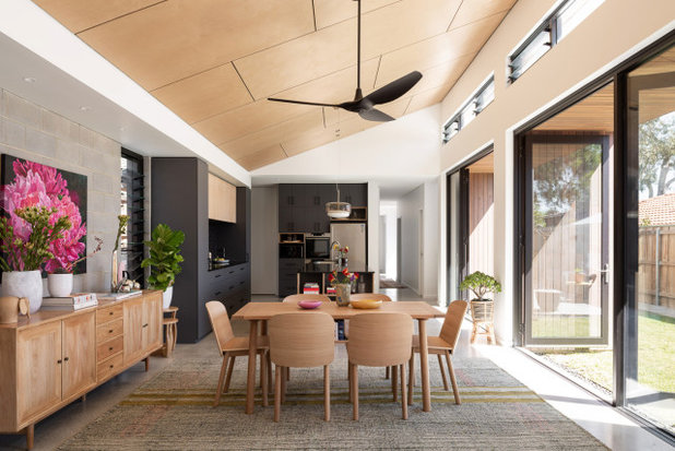 Contemporary Dining Room by Robeson Architects