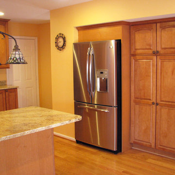 Kitchen & Hall-Broad Run