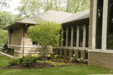 Example of an exterior home design in St Louis