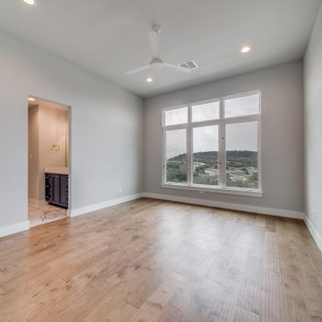 Modern: 4,950 ft², 4 BR/4 BA/2 ST