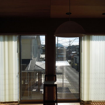 T2 HOUSE