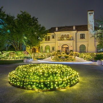 Christmas Light Grandeur