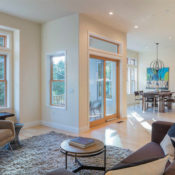 2220 Arrowhead Dr. Oakland, 94611