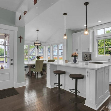 Ross Chapin Cottage Home with Built-ins