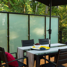 side deck and privacy wall