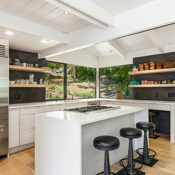 Contemporary Kitchen