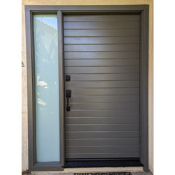 FORTIS - EXTERIOR GRADE FIBERGLASS DOOR MULTI HORIZONTAL PLANK WITH HORIZONTAL TEXTURED GRAIN (STAINABLE & PAINTABLE) - Interior Doors