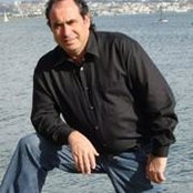 Manuel Leal's photo