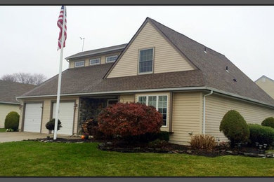 Example of a classic exterior home design in Philadelphia
