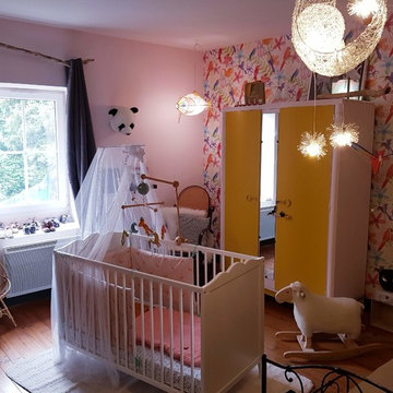 Vue d'ensemble de la chambre rénovée
