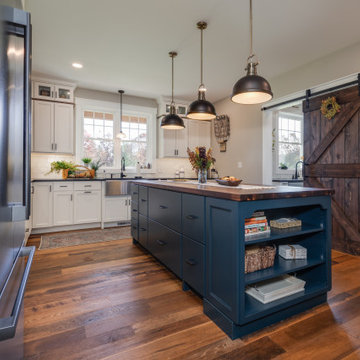 Upscale Modern Farmhouse Kitchen