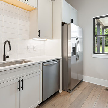 Schumacher Homes Windsor II Modern Farmhouse: Nashville, TN