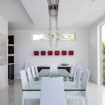 Modernism Defined in a Spacious Miami Beach Home