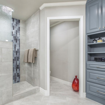 A 1970's Master Bathroom Makeover