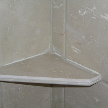 Raised Tub With Custom Border Row Shower & Seat
