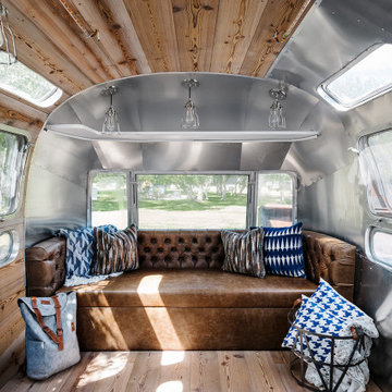 Airstream Lounge