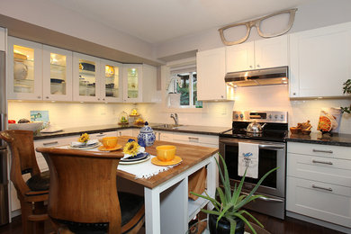 Inspiration for a transitional kitchen remodel in Vancouver
