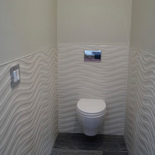 Oye's Guest bathroom