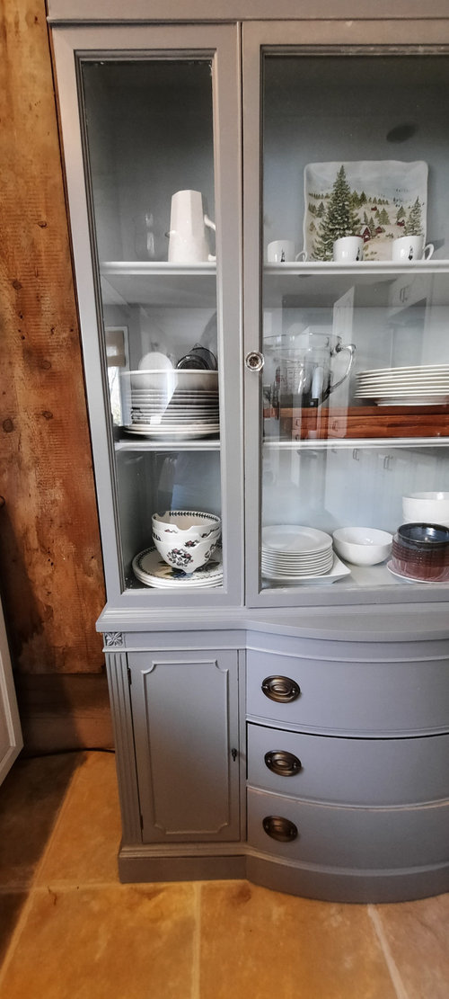 what colour do I paint this china cabinet