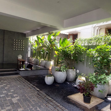 Mahalingapuram Residence