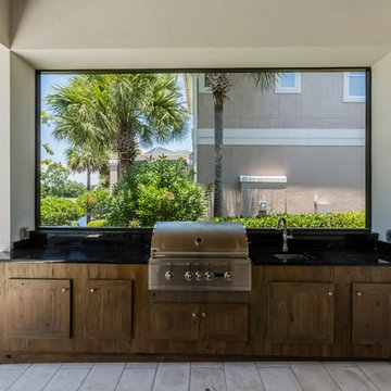 Beautiful Golf Course/Lakefront home in Regatta Bay Golf and Yacht Club