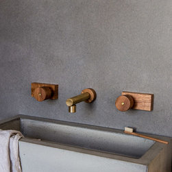 Jo-Hannah Short Brass Spout with Timber Backplate - Bath Products