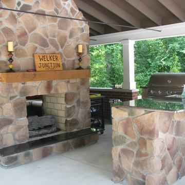 Springboro Pool & Outdoor Kitchen