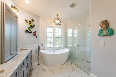 ワシントンD.C.にあるモダンスタイルのおしゃれな浴室の写真