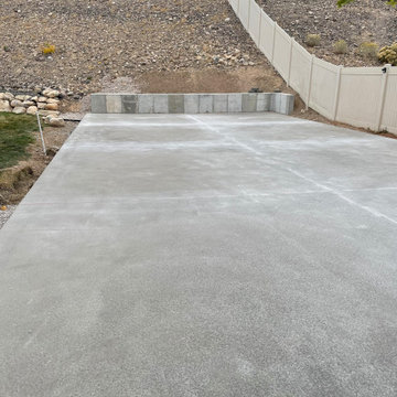 Retaining Wall with large shop pad