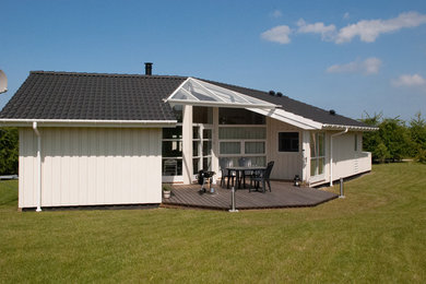 This is an example of a scandinavian exterior in Esbjerg.