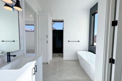 Bathroom - cottage bathroom idea in Salt Lake City