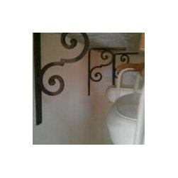 All Wood Cabinetry Kitchen - Brackets