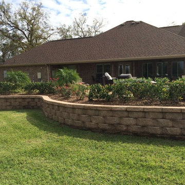 Contemporary Pool, Patio and Landscape in Richmond, TX